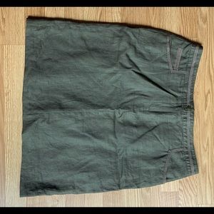Linen skirt “Burton of London” Size 46 (L) olive or army green.